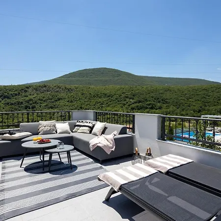 Apartman 3 Luxury Bedroom Emma Sinj