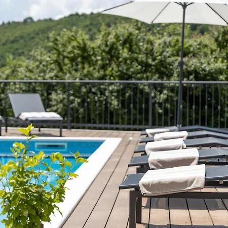 Apartman 3 Luxury Bedroom Emma Sinj