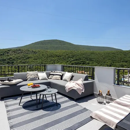 3 Luxury Bedroom Emma Apartamento